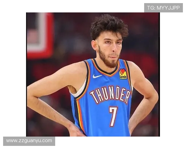 切特霍姆格伦首节高效爆发五投四中三分三中二独得十一分一篮板